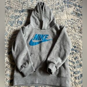 Nike hoodie. Size 3T.